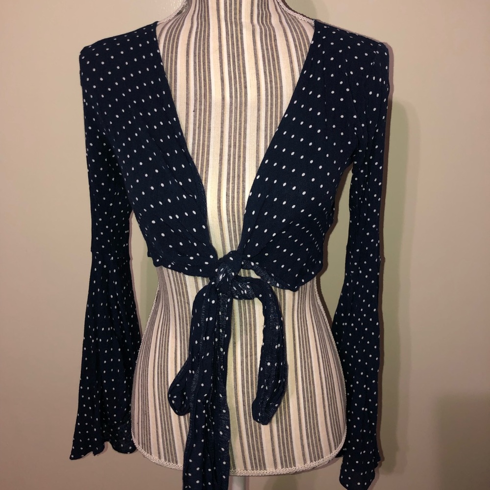 Cropped long sleeve.